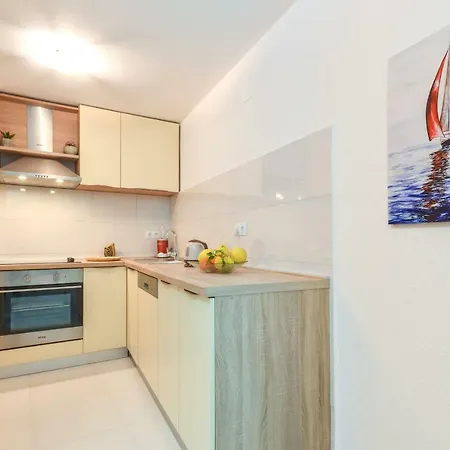 House Riva Завалатица