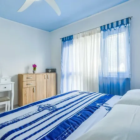 Vikendica House Riva
