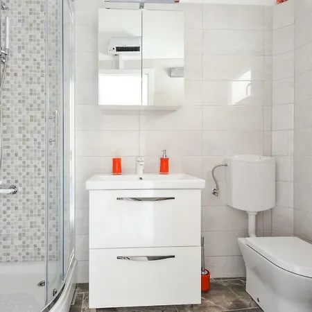 House Riva Dom wakacyjny Zavalatica