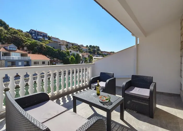 House Riva בית נופש