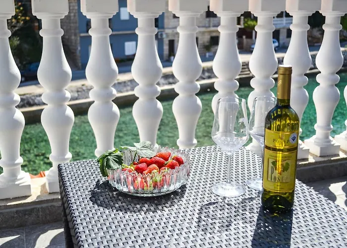 House Riva Zavalatica