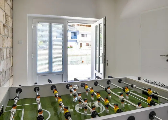 House Riva בית נופש *