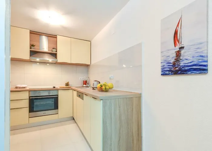 House Riva זבלטיצה